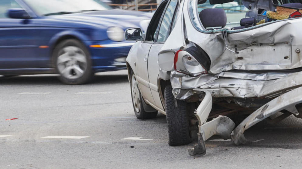 إصابتان بحادث تصادم على طريق الحرة بالزرقاء