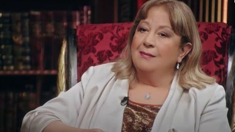 احترق منزلها.. إصابة الفنانة سمية الألفي باختناق