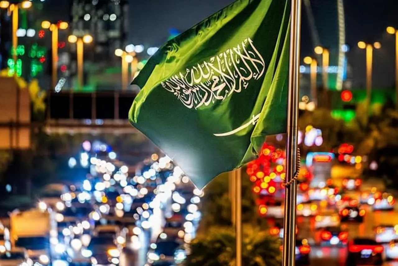 السعودية.. 92.6 % يشعرون بالأمان أثناء السير ليلاً